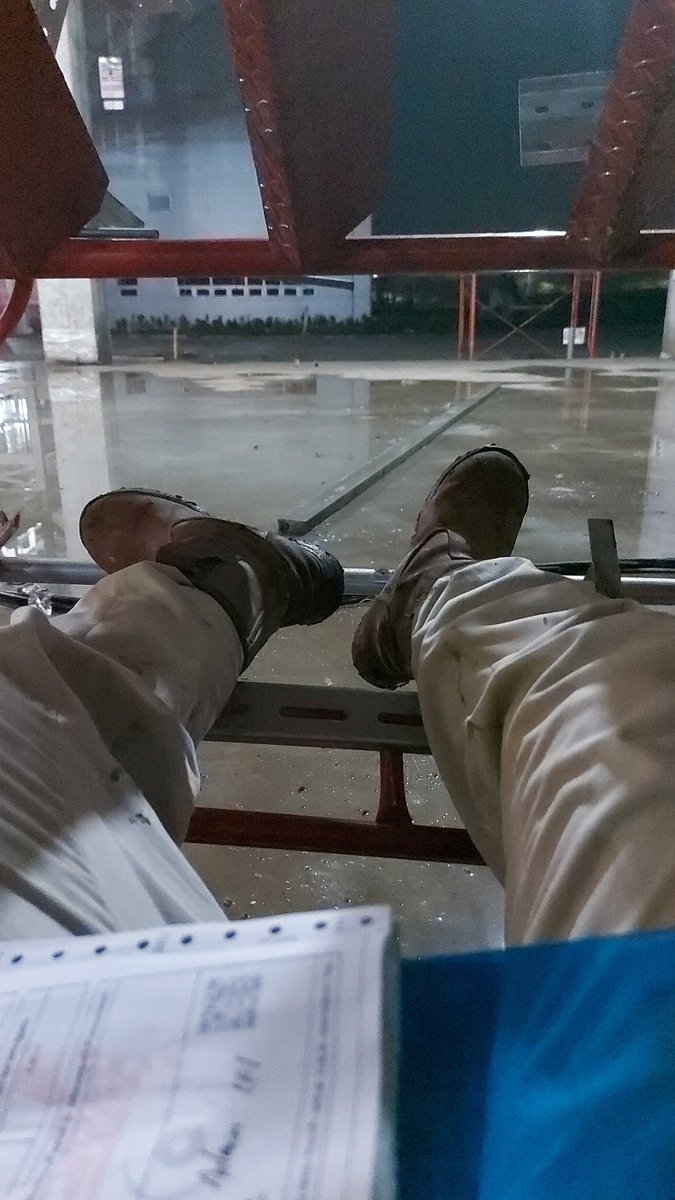 WisnuManuk's tweet photo. Udah layu https://t.co/c7ed0DYNfr