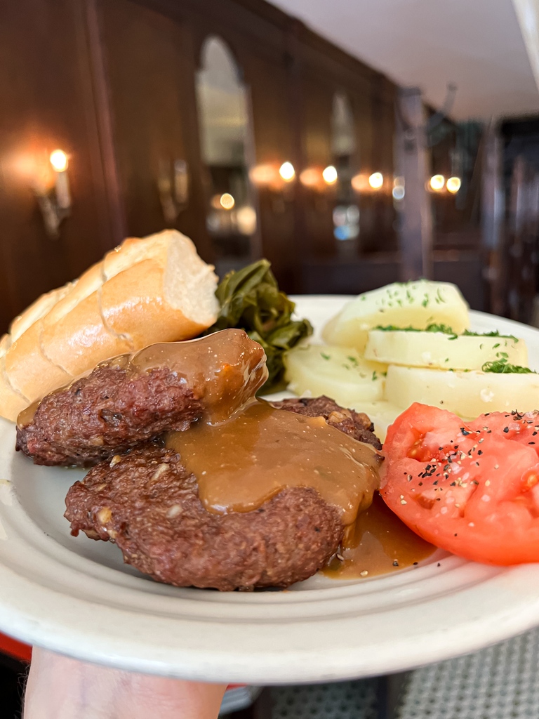 All the love for gravy, baby! 
What's your favorite comfort food to drench in the richness of gravy? Sirloin steak? A big bowl of biscuits?