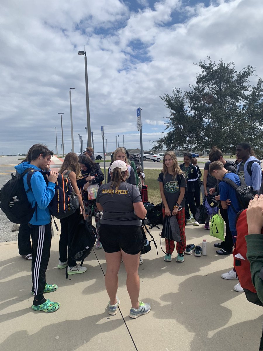 Minneola_Track's tweet photo. Man I just love the spirit of competition! Let’s go compete and watch the dominoes fall into place! Hawks XC are going to give it everything they got! #leaveitonthecourse https://t.co/j2guMyDaCc