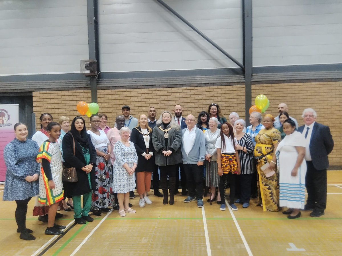 salford_mayor's tweet photo. Great to be at this afternoon’s event (Forging Pathways &amp; New Beginnings) celebrating the rich cultures &amp; diversity of our great City organised by Beech Court Tenants &amp; Residents Association in partnership with @PendletonTHG during #BlackHistoryMonth

#SpiritOfSalford #❤️Salford https://t.co/CqBUF0BDGF