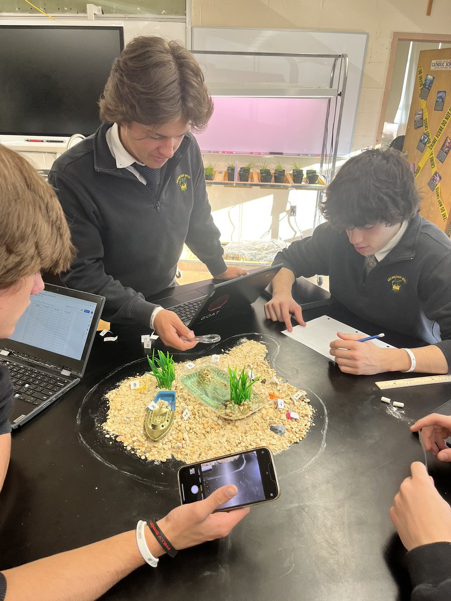 iteachvikings's tweet photo. “Processing” crime scenes to put our newfound skills to work @Wood_Vikings @ArchbishopWood #forensicsrocks https://t.co/acXQxAGGeF