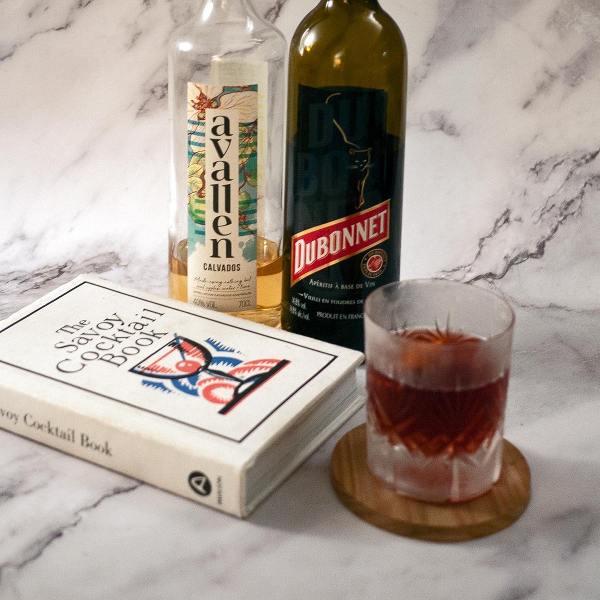 It’s #Worldcalvadosday and what better way to celebrate with a cocktail. The Bentley from the Savoy Cocktail Book is just perfect for the autumn evenings. Equal parts Calvados and Dubonnet with a couple dashes of Peychaud’s. Have you tried it before? 

instagram.com/p/Cj8Yhv6rLrX/…