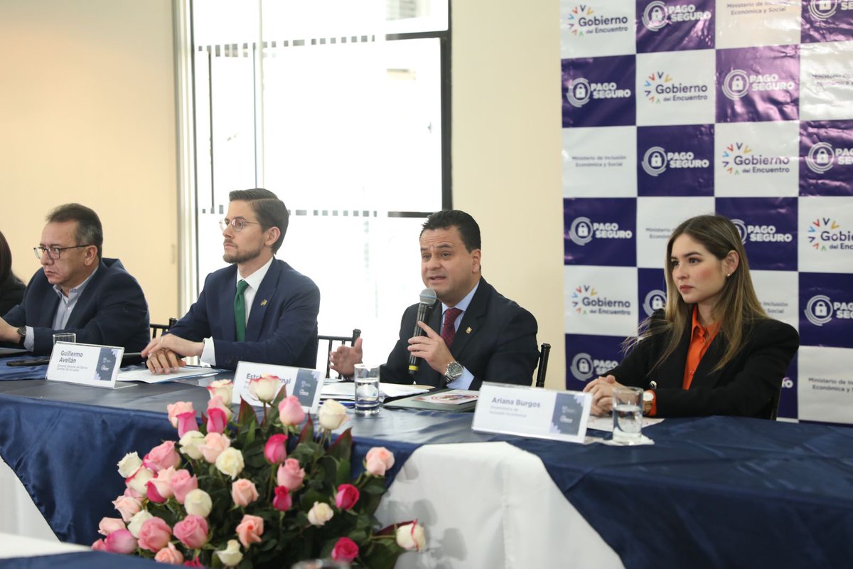 CONAFIPS's tweet photo. .@EstebanBernalB, ministro de @InclusionEc: "hoy por hoy, el estado ecuatoriano entrega USD 1 300 millones a las familias en condiciones de pobreza, personas con discapacidad y adultos mayores. Estos recursos benefician a 1'458.000 personas en el país". https://t.co/9rYDmaA4Zx