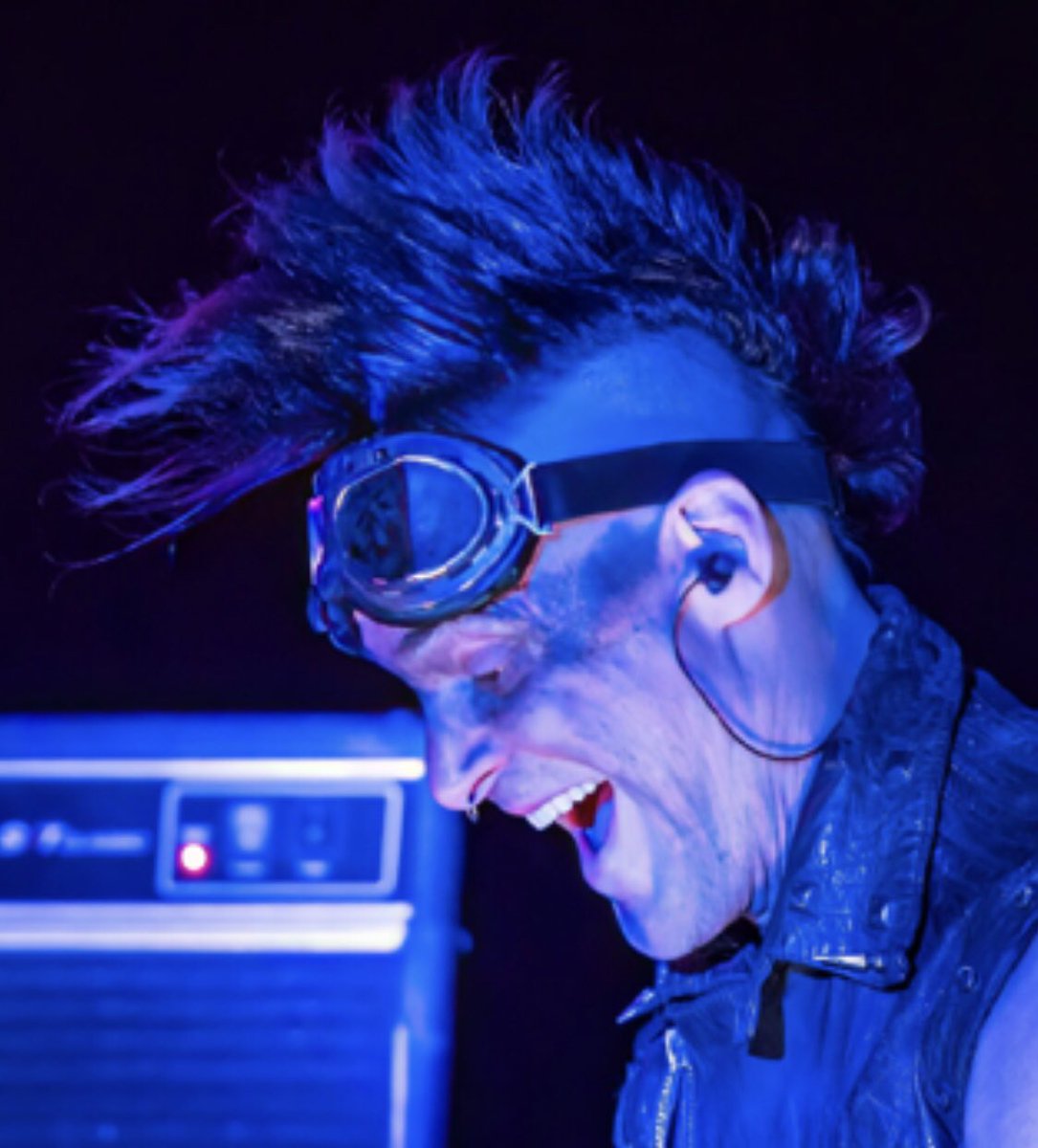 officialdkzero's tweet image. Happy Keyboard Player 😂 #dkzero #wastelandweekend