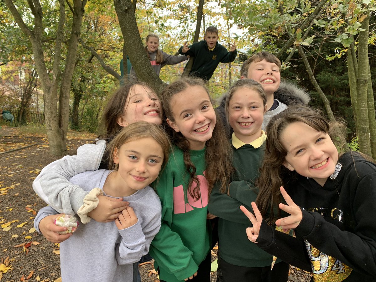 MrBeaumont1997's tweet photo. Great afternoon yesterday celebrating the end of term having got to 50 rocket points! https://t.co/lMcTaAEwfE