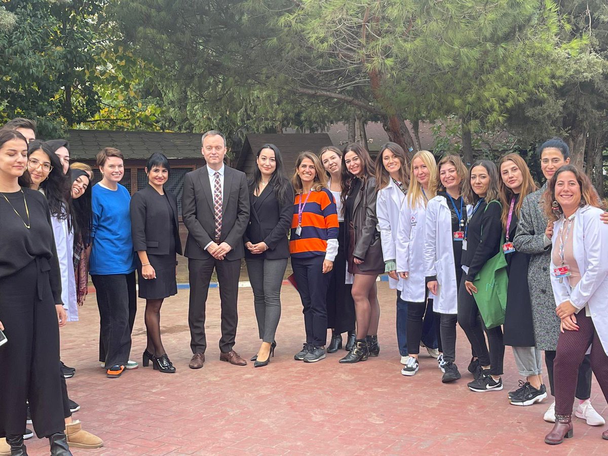 TalarDonikoglu's tweet photo. It was our pleasure to meet with @bk_etiler FLD team. We had a chance to hold meetings, visit classes and share ideas on how to implement our curriculum more efficiently.
@dagozlem @ozgeeasln @ErkenCocukluk @bkmatthewbenton @VahapIk3 @DenizKCoskun @Sinembetiler https://t.co/hYmI5mBdyf