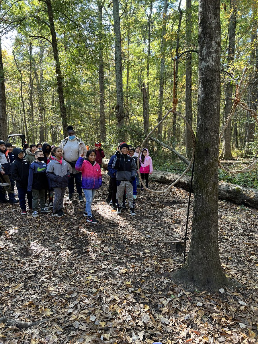 HyblaValley4th's tweet photo. Fourth graders enjoyed a field trip to Huntley Meadows today where they learned about how the Native Americans of Virginia survived in the wetlands! @HyblaValleyES https://t.co/swhTSCTk0R
