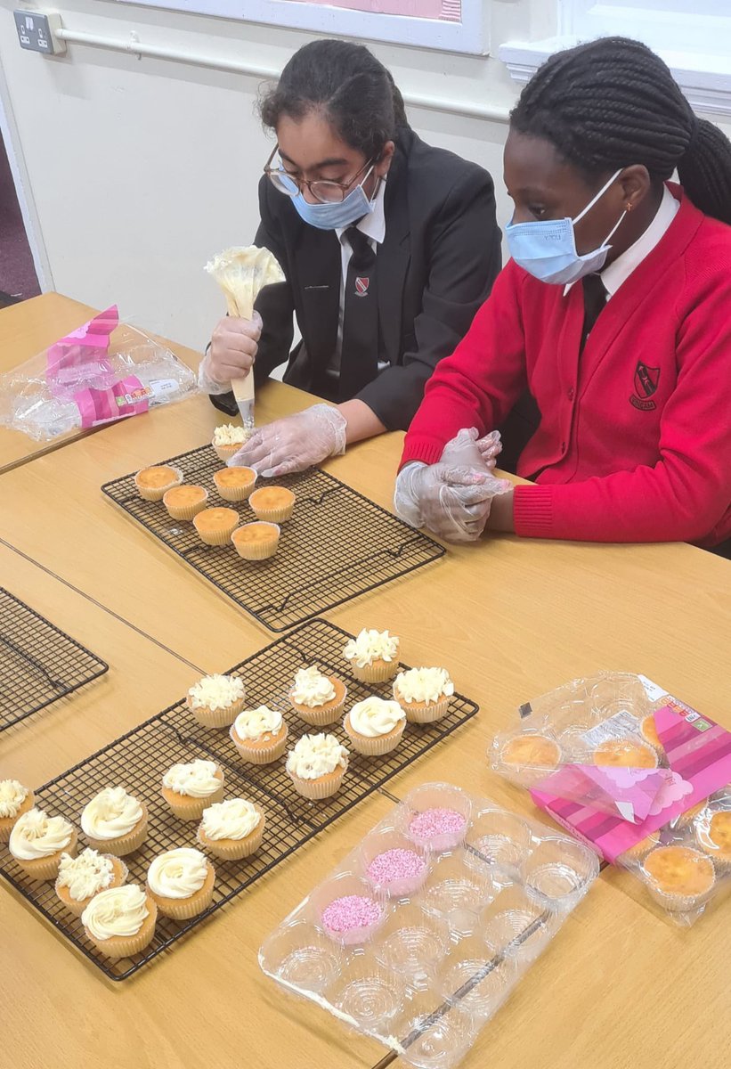 WjgsS's tweet photo. It’s #thinkpinkday #BreastCancerAwarenessMonth So the girls are preparing the treats for tomorrow. Don’t forget to donate, wear something pink, get your nails painted and of course our raffle!! @WjgsS https://t.co/Kgdea4WGxH
