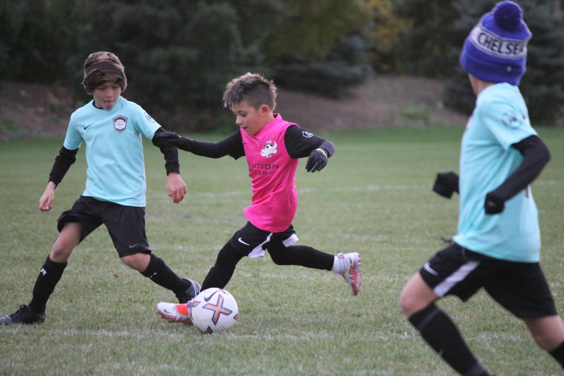 Evolution_SC14's tweet photo. 𝐼𝓃 𝒫𝒾𝓃𝓀 🎀🎗
2014 Boys Mercurial wearing their pink jerseys for game day showing full support during October & ʙʀᴇᴀsᴛ ᴄᴀɴᴄᴇʀ ᴀᴡᴀʀᴇɴᴇss ᴍᴏɴᴛʜ 🎀
#evolutionsoccer #inpink #breastcancerawarenessmonth https://t.co/MiOSqyFDEL