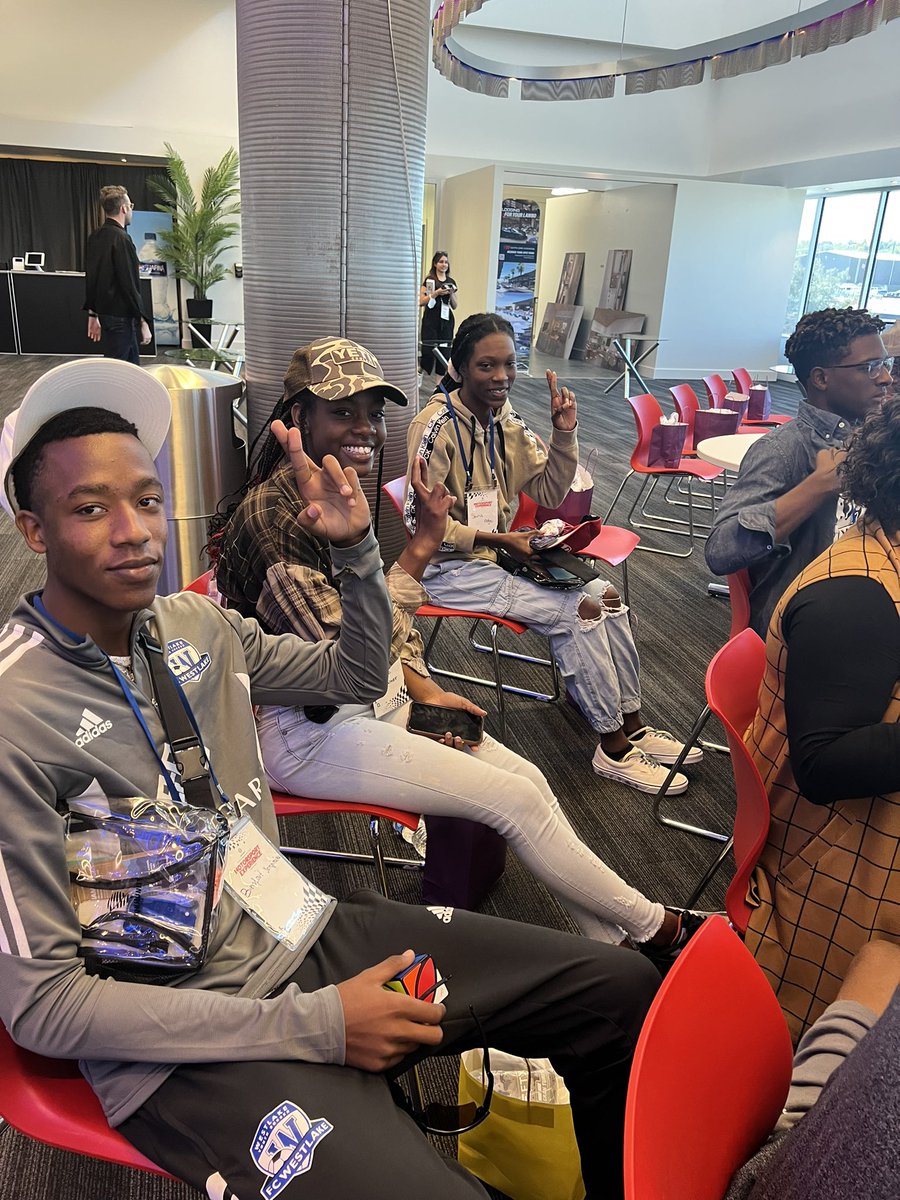 NortheastECHS's tweet photo. Northeast Raiders at the F1 STEM Experience! Thank you @_OneCommunity, @LewisHamilton and #DriveWith1C for this amazing experience for our students over the next 4 days! @principal_neal @AngelWilson36 https://t.co/nUeVG72jAf
