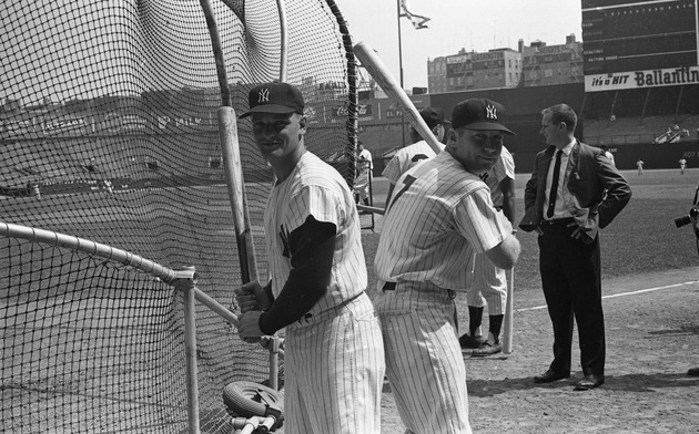 FIU_Digital_Lib's tweet photo. Happy Birthday, Mickey Mantle! Please enjoy some rare photos showing the @Yankees' September 6, 1961 game against the Washington Senators from @FIUSPCUA's Rogelio Caparros digital collection: 
https://t.co/zWAuCyA0Eq
#MickeyMantle https://t.co/Uf8t0Ec9f0
