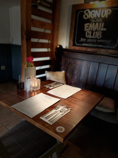 FoxWimborne's tweet photo. A new selection of specials arrives tomorrow at the Fox and Hounds. What will you choose? https://t.co/wySY30ngKb