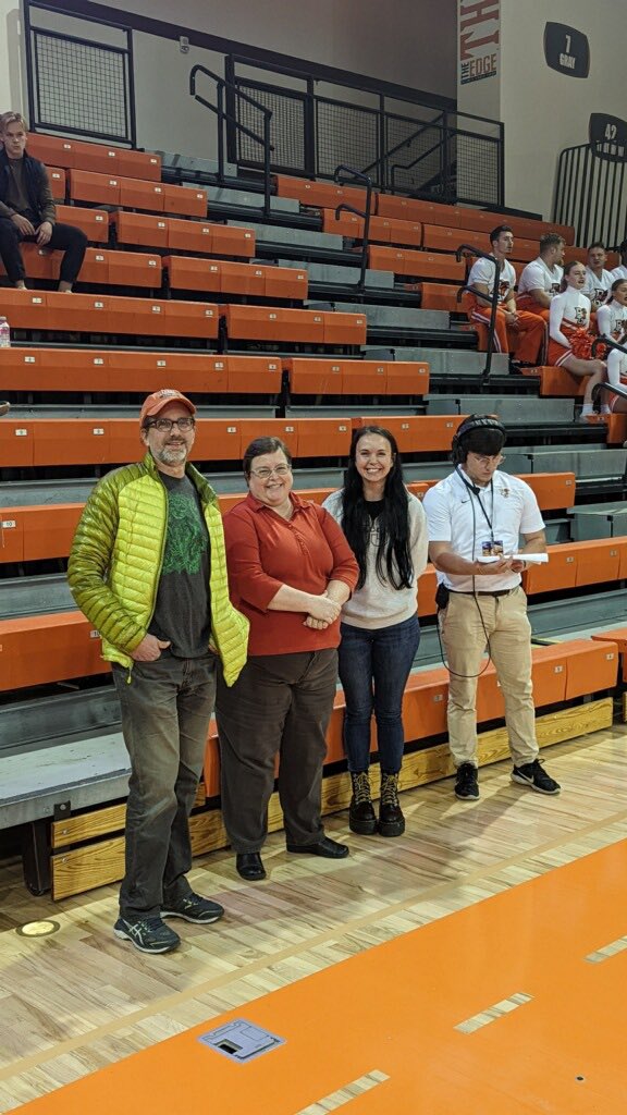 Awesome day spent yesterday with Kaylyn Flanigan, Michelle Heckman, and Scott Piroth as our @bgsuvolleyball guest coaches for the big sweep of Miami! 😎🧡