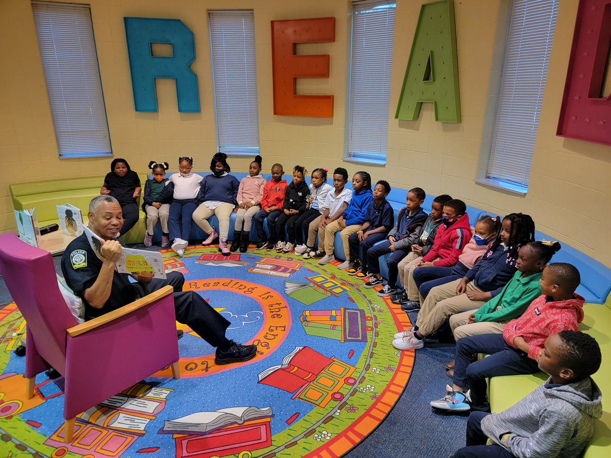 Shekia Swain (@swain_teach4u) on Twitter photo Thanks <a href="/APSPDChief/">Chief Ron Applin</a> for taking time out your day to read to my 2nd grade class. They really enjoyed it. <a href="/APSDeerwood/">Deerwood Academy</a> <a href="/mrsmediamaven/">Deedre Rice</a> Thanks <a href="/APSPDChief/">Chief Ron Applin</a> for taking time out your day to read to my 2nd grade class. They really enjoyed it. <a href="/APSDeerwood/">Deerwood Academy</a> <a href="/mrsmediamaven/">Deedre Rice</a>