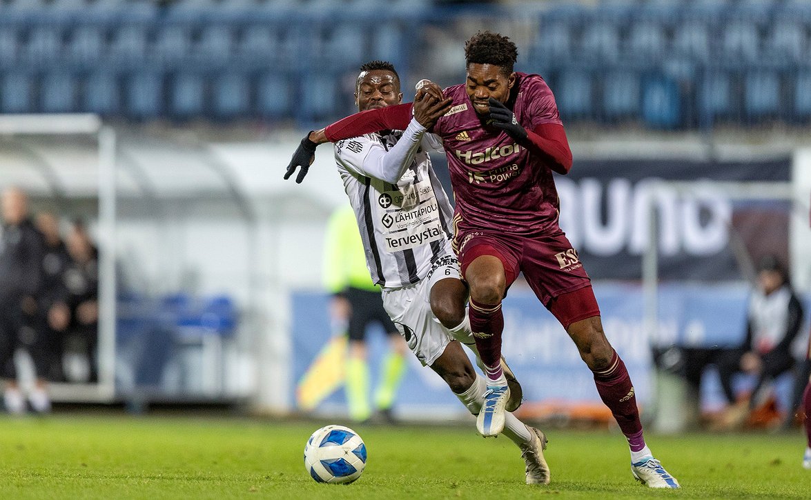 Veikkausliiga's tweet photo. TPS ja FC Lahti 1-1 -tasapeliin - Veikkausliigan karsinnan ratkaisu edessä sunnuntaina. https://t.co/5I2NnZx1uf #FCTPS #FCLahti #Veikkausliiga #TPSLAH https://t.co/VsZav8ikDa