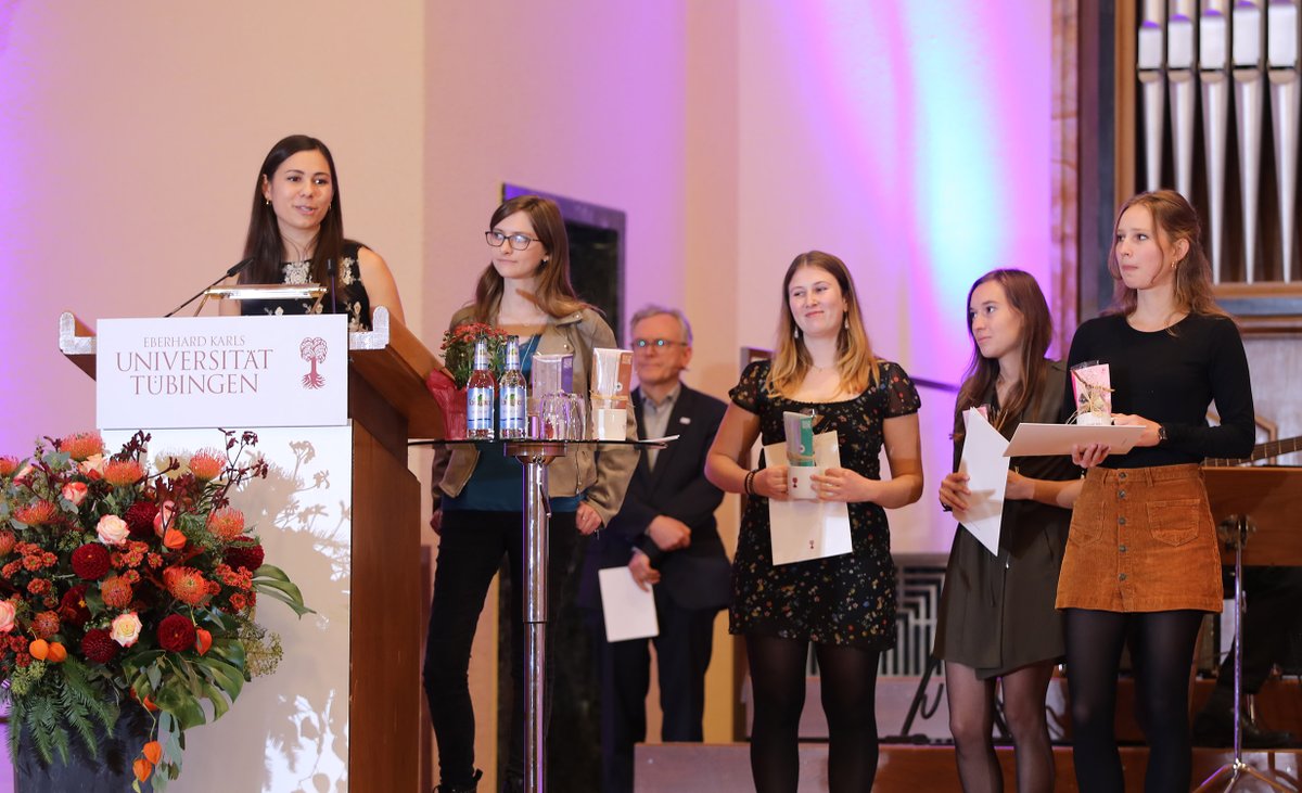 Universität Tübingen (@uni_tue) on Twitter photo #Lehrpreis und #Sonderpreis für herausragendes studentisches Engagement der <a href="/uni_tue/">Universität Tübingen</a> verliehen! Herzlichen Glückwunsch💐Weitere Infos: uni-tuebingen.de/universitaet/a…
#uni_tue <a href="/mindfulsci_tue/">Mindful Science</a> #unitübingen #Lehrpreis und #Sonderpreis für herausragendes studentisches Engagement der <a href="/uni_tue/">Universität Tübingen</a> verliehen! Herzlichen Glückwunsch💐Weitere Infos: uni-tuebingen.de/universitaet/a…
#uni_tue <a href="/mindfulsci_tue/">Mindful Science</a> #unitübingen