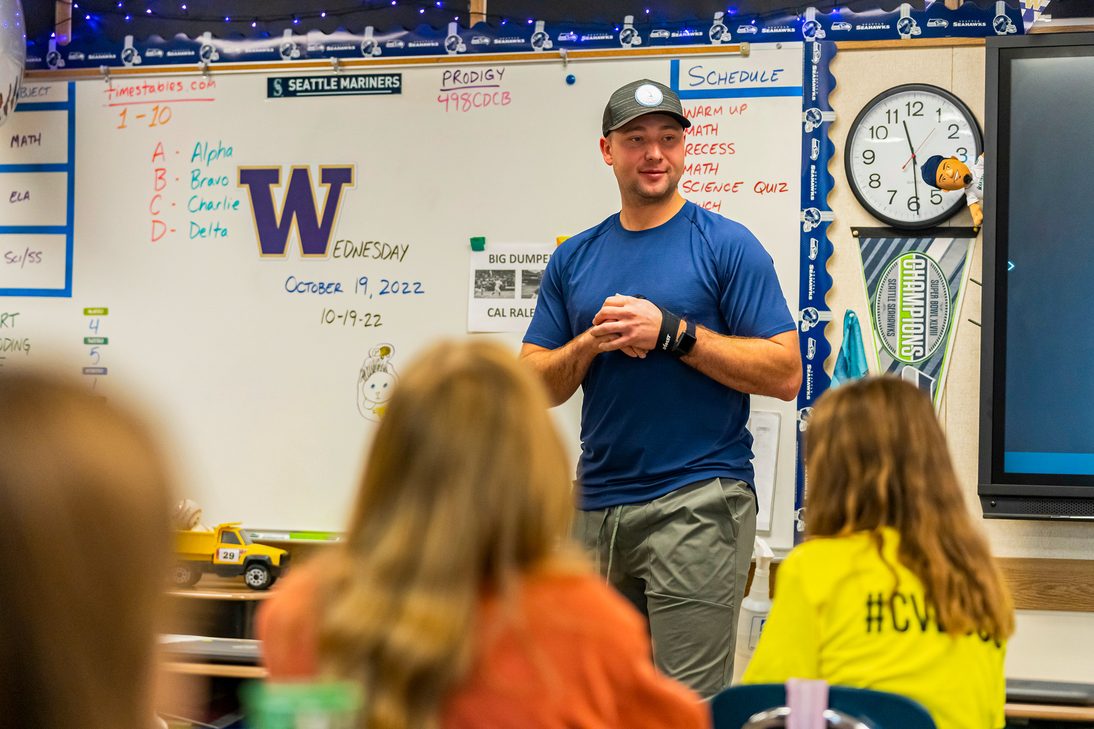 Is that Big Dumper?': Cal Raleigh surprises students of Snoqualmie class  from viral video celebration
