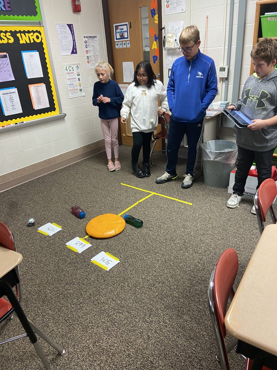 RenaSharp9's tweet photo. @Sphero Sabotage was a BIG success today! Ss were excited to sharpen their math skills and sabotage their classmates along the way! @BirchcrestTiger #tigers4stem #BPSstem if you’re looking for something fun to try, I’m happy to share! https://t.co/nyOGKGrVoZ