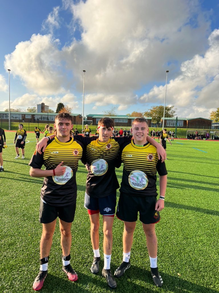 Jake_Allen3's tweet photo. Huge thanks to last years @ISRU15s players Jake, Iestyn & Jake for supporting the @RiscaCCS pupils this afternoon when we had a few bumps!
Great attitude lads, really appreciated🙌🏼
@Blackwood_Comp @Blackwood_ICT
#MakingTheDifference | #RugbyFirst 🏉 https://t.co/miK6Zefk9Z