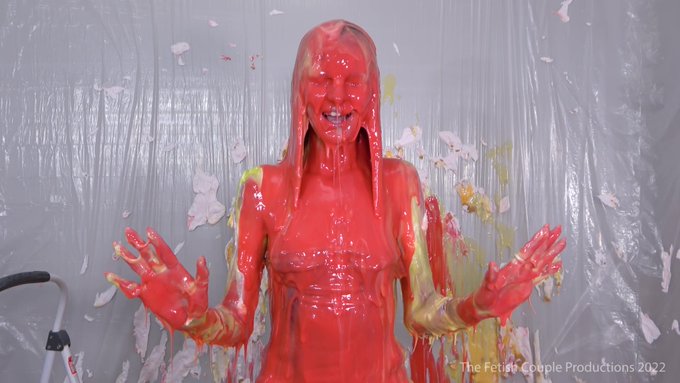 Now that's what I call an extreme sliming.  https://t.co/BpSPc687wv https://t.co/uPBef71CwX<a href="/tag/sploshing"class="tags"><span>#sploshing</span></a><a href="/tag/slimed"class="tags"><span>#slimed</span></a><a href="/tag/gunged"class="tags"><span>#gunged</span></a><a href="/tag/greenslime"class="tags"><span>#greenslime</span></a>