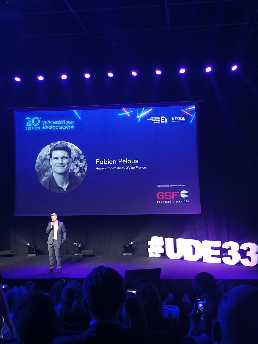 LMD_01's tweet photo. #ude33 Super messages de Fabien Pelous au travers de l'exemplarité du sport et notamment du rugby. Ça me parle ! #performance #technique #strategie #espritdequipe #confiance https://t.co/xu01AgMJvD