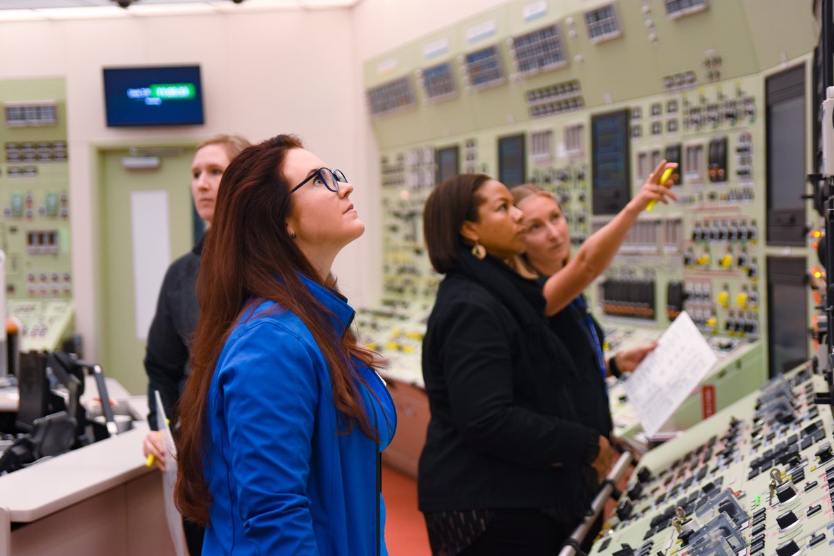 Today we welcomed Hon. <a href="/Charmomof5/">Charmaine Williams</a>, Associate Minister of Women's Social and Economic Opportunity and Parliamentary Assistant, Energy, Jess Dixon to tour our Learning Centre where our staff receive #skilledtrades and #operations training. #onpoli