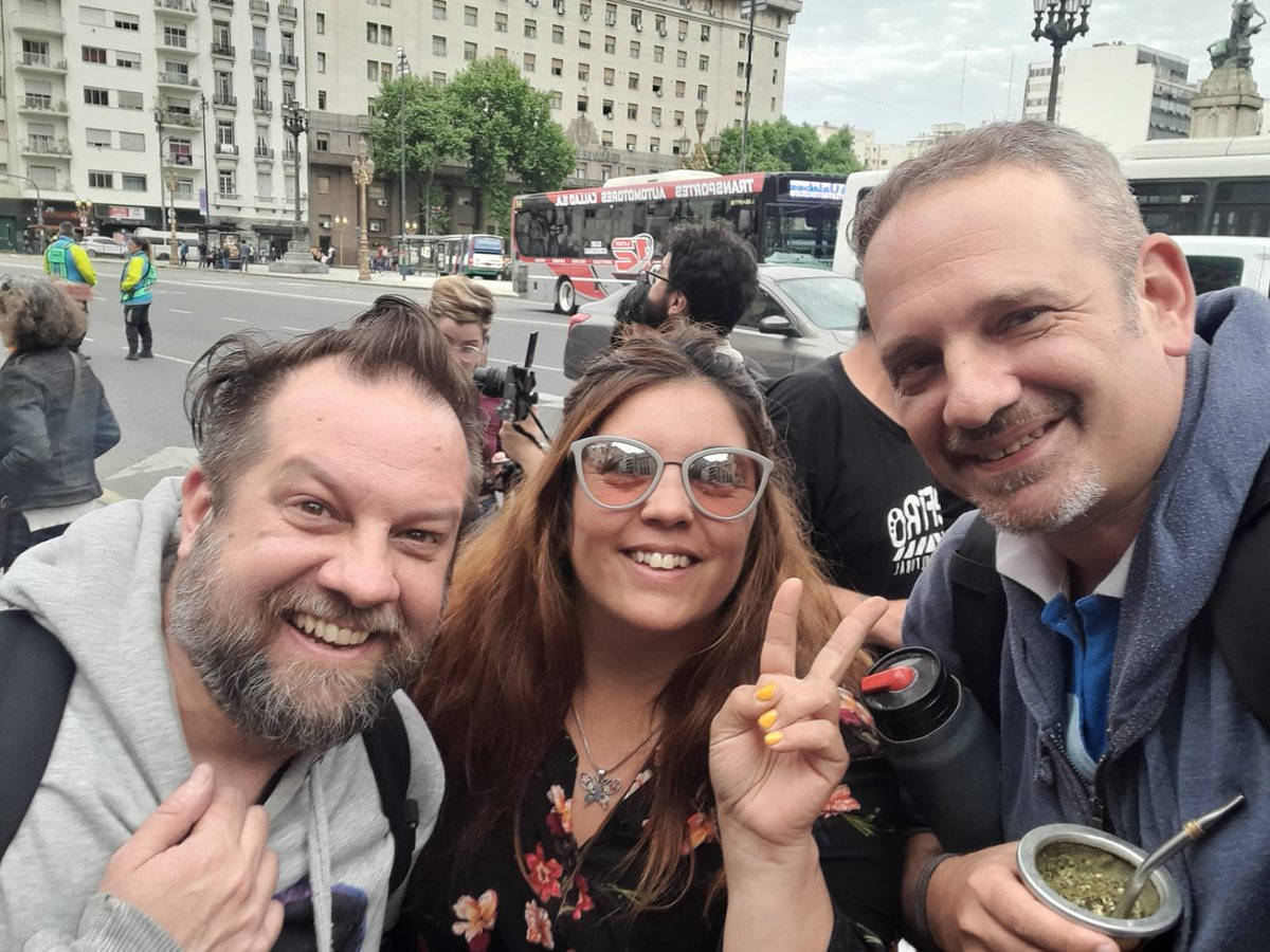 antoninipablo's tweet photo. ¿Qué pasa con la prórroga de las asignaciones específicas de la cultura y comunicación? Se acaba el tiempo.
Nueva concentración frente al Congreso para que el Senado largue la media sanción que falta y #EvitemosElApagónCultural https://t.co/Az84yzLg2V