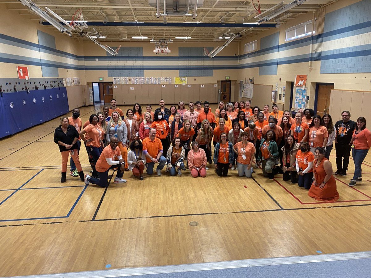MPESAACPS's tweet image. Our first #UnityDay2022 at Mills-Parole ES.  Thanks to our guests Maneka Monk, Becky Lee and Pam Pruitt for joining our staff today. 👍🏾💪🏾