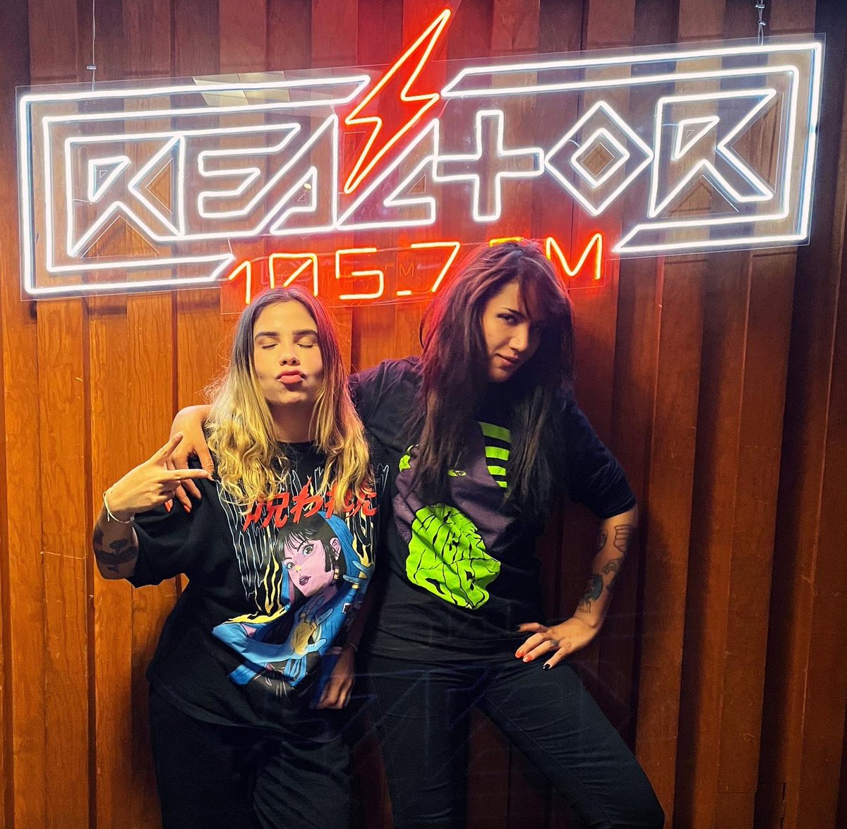 Llegó la mera mera HERCI de THE HELLISH a la cabina de <a href="/Reactor105/">Reactor 105.7 FM</a> a regalarnos el estreno de #SUPERNOVA✨⚡️ ¿Qué les pareció? #EstáVivo