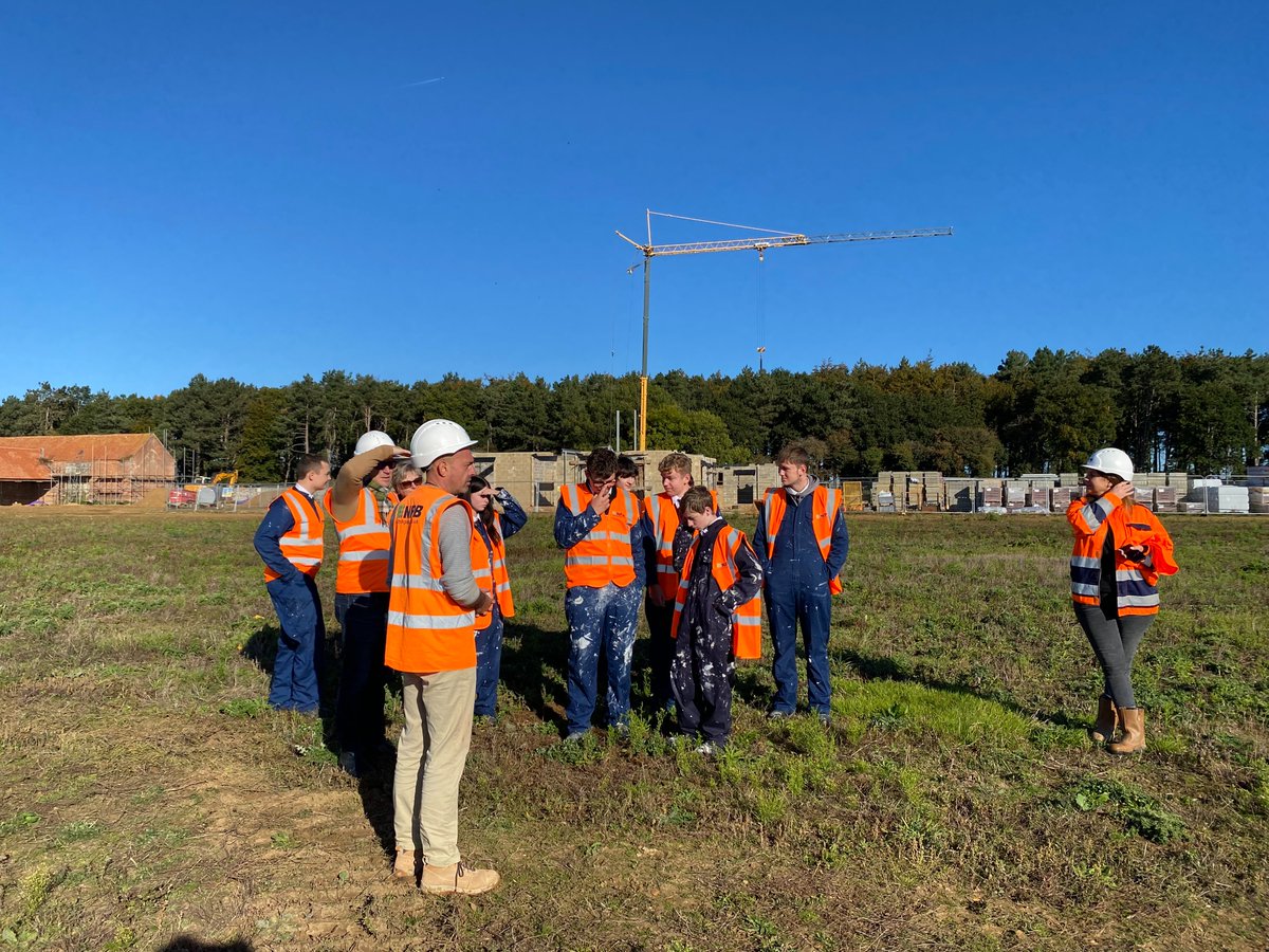 AHSConstructio1's tweet photo. Busy week in Construction. First a visit to Holkham Hall to look around the new construction building. Fascinating for the students to see a fully working building site. Thanks to the award winning Norfolk Pro Build. @AHS_Nurture @aylshamhigh https://t.co/wuW1fe3ixc