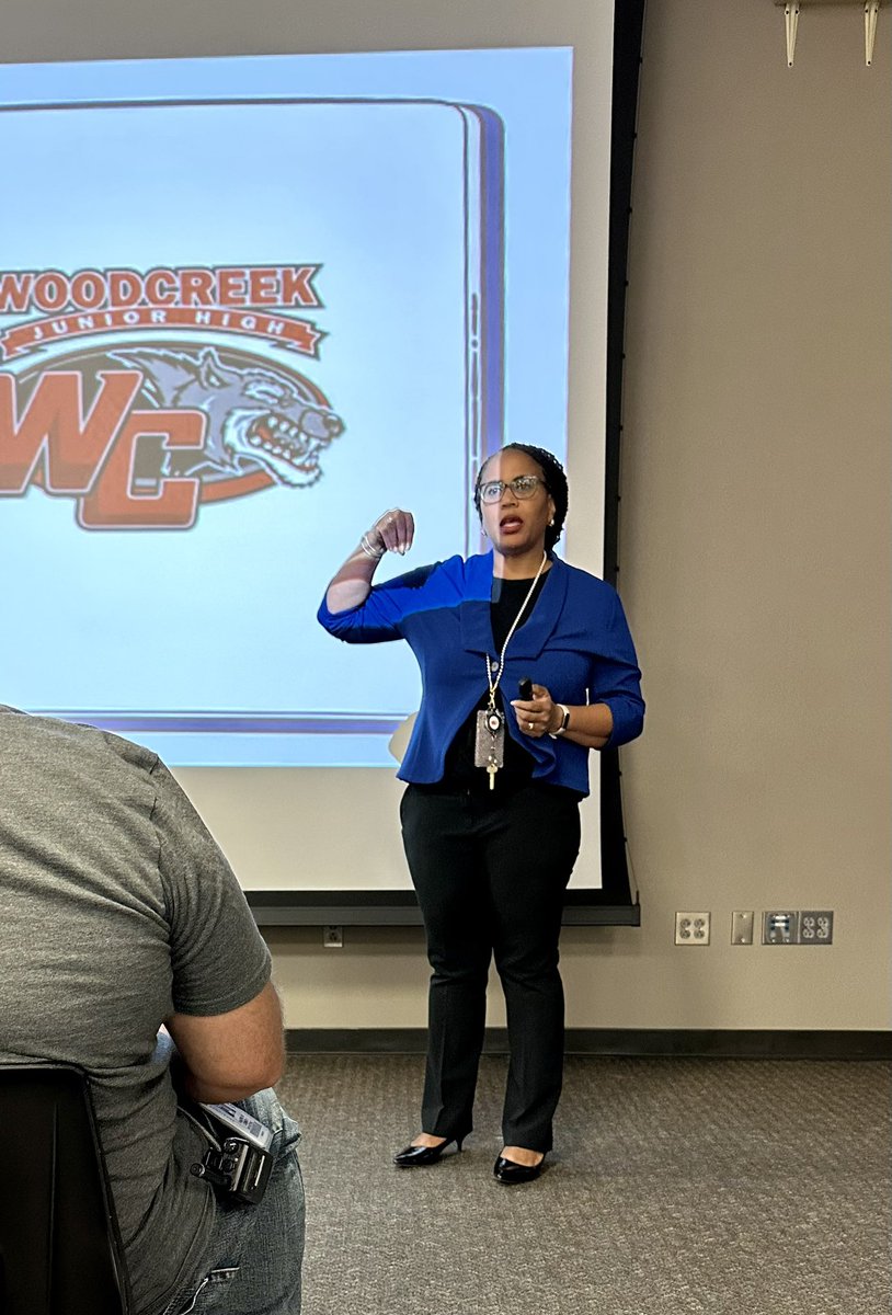 Lauran DeForke tweet media