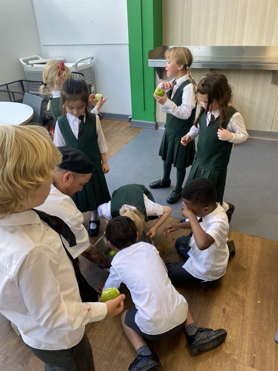 PlymColKitchen's tweet photo. Yr 1 Apple bobbing great fun  #halloween @PlymColPrepHead https://t.co/vXAxu3SvDj