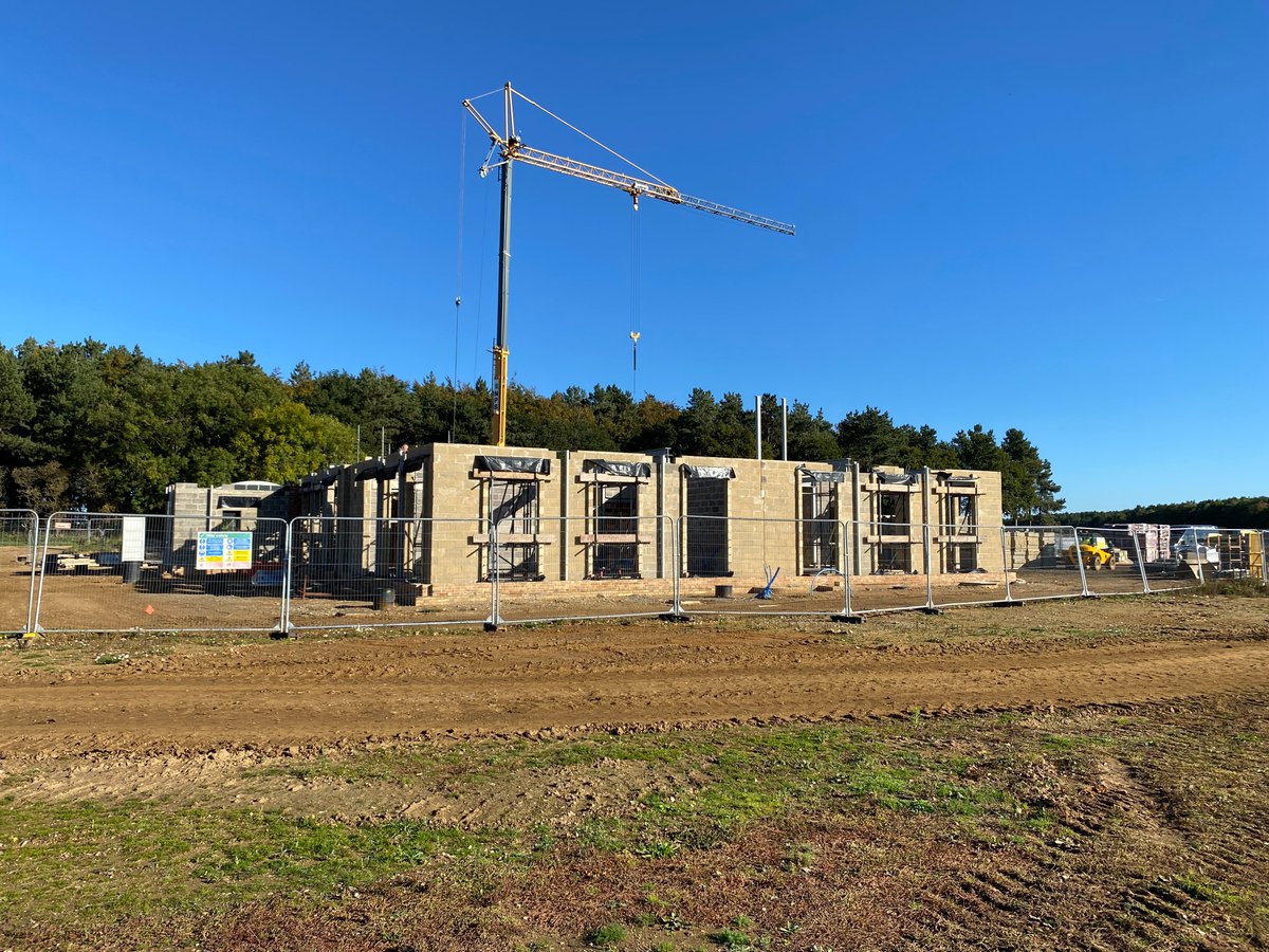 AHSConstructio1's tweet photo. Busy week in Construction. First a visit to Holkham Hall to look around the new construction building. Fascinating for the students to see a fully working building site. Thanks to the award winning Norfolk Pro Build. @AHS_Nurture @aylshamhigh https://t.co/wuW1fe3ixc