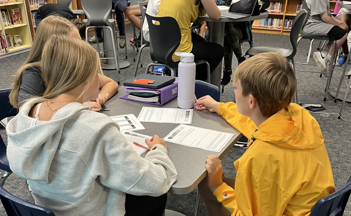 Can you create an app that helps break down barriers? Ss are finding an issue to take a stand too—just like Ponyboy in The Outsiders. @MsLindseySVMS bring us an authentic activity! <a href="/SVMSEagles/">SVMS Eagles</a> #ICON