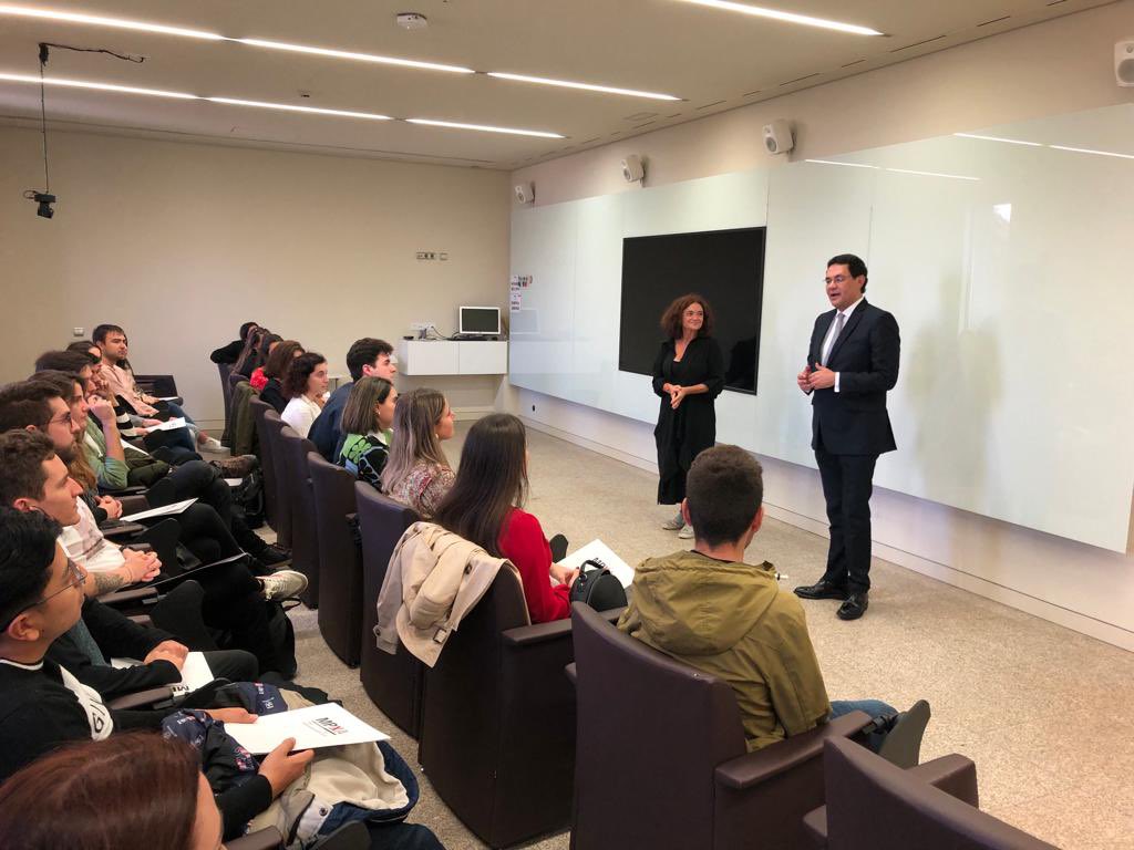 mpxa's tweet photo. ❗️Esta mañana las aulas del #mpxa han vuelto a abrir sus puertas para recibir a los alumnos de la edición 2022-2023.
¡Bienvenidos a este nuevo curso! 🤓 https://t.co/fQOqgreZFh