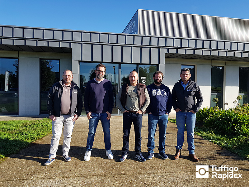 Tuffigorapidex's tweet photo. Esta semana recibimos nuestro instalador español 𝗔𝗩𝗜𝗣𝗢𝗥𝗖, Valladolid
🔹Visita de granjas
🔹Presentación de nuevas soluciones técnicas
🔹Discusión sobre proyectos 
Gracias a David, Jose Angel y Fernando por su visita y la calidad de los intercambios!
 
#aviporc https://t.co/4AY4aaDN5z