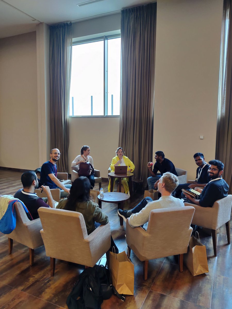 Amy Macleod tweet media