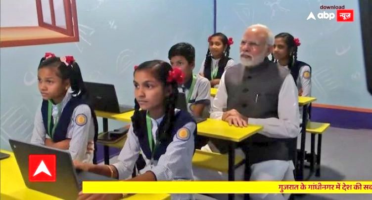 NavodayaParty's tweet photo. शिक्षा का व्यवसायीकरण कर #शिक्षा तथा #शिक्षकों के स्तर को स्तरहीन करने के बाद माननीय #प्रधानमंत्री महोदय द्वारा शिक्षा को आधुनिक दिखाने के अपने चिरपरिचित अंदाज़ में फेक प्रचार-प्रसार का सहारा लेना पड़ रहा...
#चुनाव क्या-क्या न करा दें
ये इनका दोष नही इनकी नींव ही झूठ पर टिकी है https://t.co/6TZTlbkS3s