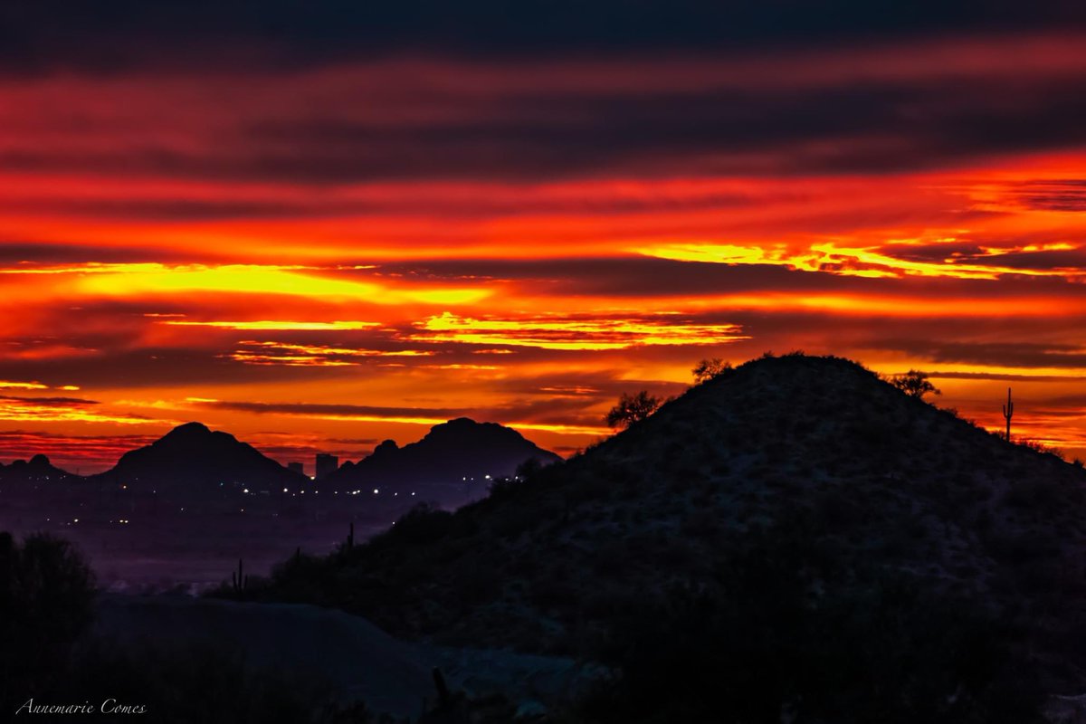 #Phoenix never looked so good!..... Do you see the skyline nestled in there? Have an incredible day!