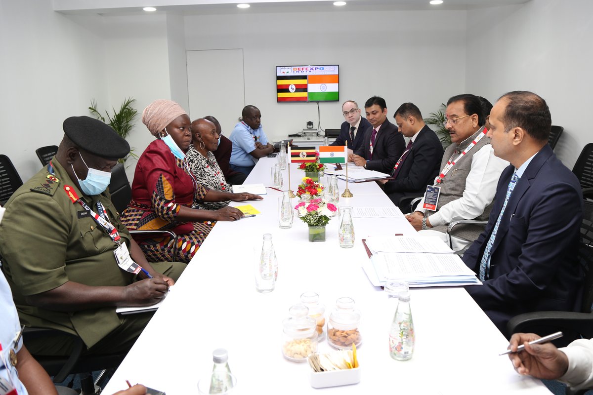 SpokespersonMoD's tweet image. Raksha Rajya Mantri Shri @AjaybhattBJP4UK met Ms Huda Abason Oleru, Minister of State for Defence and Veteran Affairs, Republic of Uganda, on the sidelines of 12th #DefExpo2022  in Gandhinagar, Gujarat, today. #PathToPride
@IndiainUganda