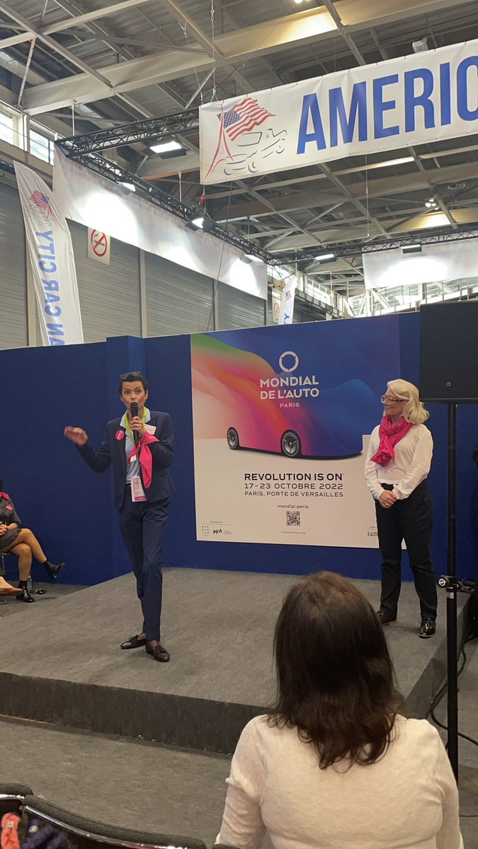 Ellesbougent's tweet photo. 📣C’est heure du lancement de la conférence au @Mondial_Audio!
@Slunelsuzanne , Présidente de l’association @Ellesbougent et @BrusseauValerie, Vice-Présidente d’Elles bougent, introduisent la conférence 🚀
#Ellesbougent #EB2020 #EB #EBAutomotiveweek https://t.co/Xf0JRgn5pj