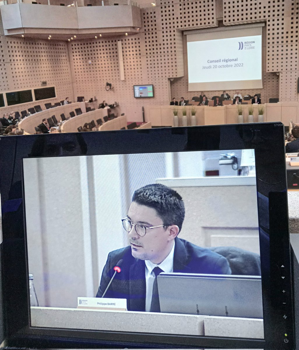 🟢👨‍💻👩‍💻 #MonOrdiAuLycée, c'est en <a href="/paysdelaloire/">Pays de la Loire</a>
➡️ un outil personnel pour les #jeunes
➡️ un outil pédagogique pour tous
➡️ un outil qui respecte le travail des enseignants
#DirectPDL