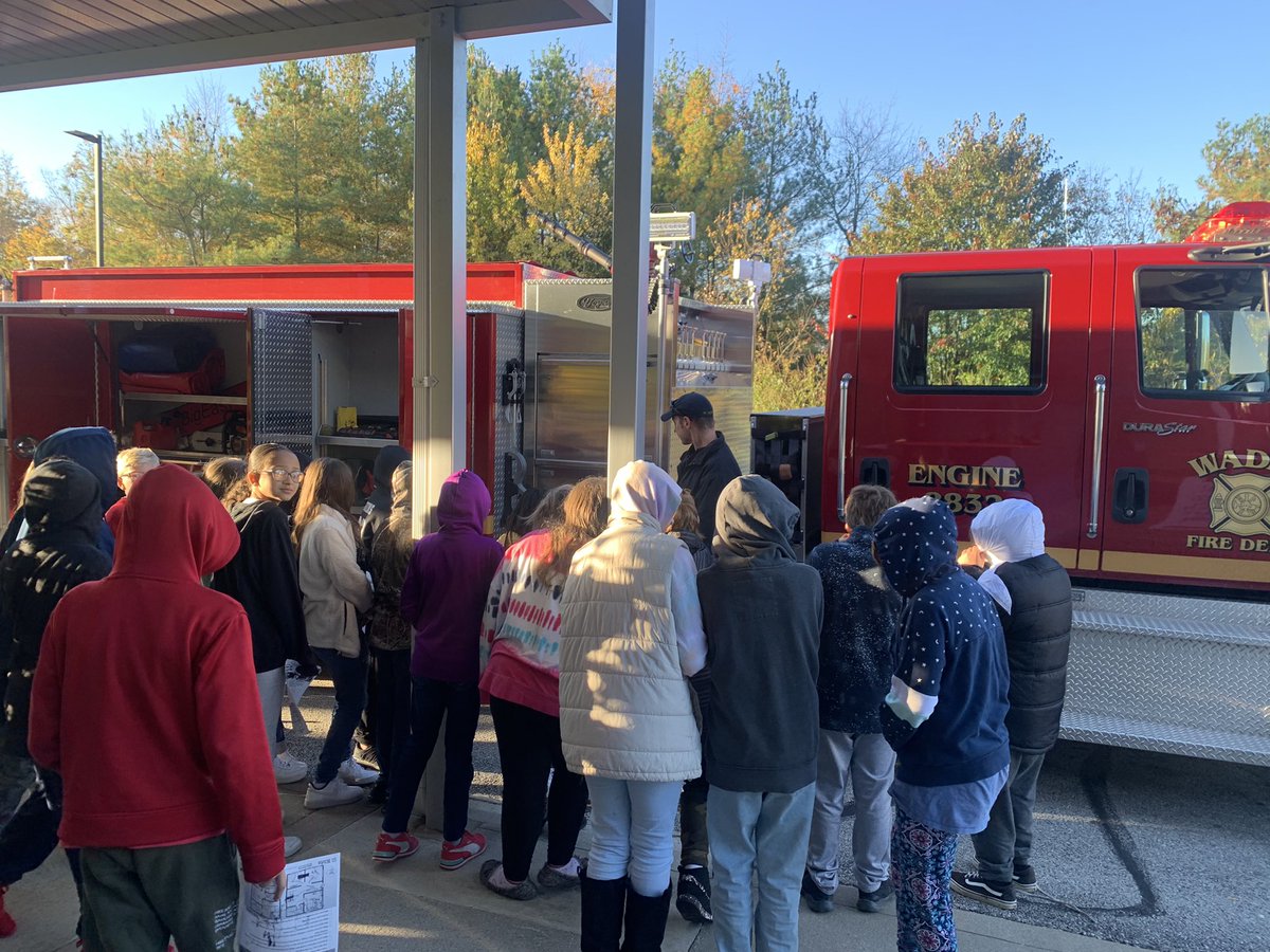 HeritageFRC's tweet photo. Our 1st Fire Safety Day since 2019! Thank you to the volunteer firefighters, Mr. Darst and Mr. Snelling, who taught us about fire safety today! #IL3 👨‍🚒 https://t.co/ZDiwhl328m