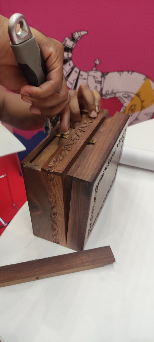 On avait dit sans violence 🤦
#DevFestNantes #DevFest 
<a href="/_Conserto/">Conserto 💫</a>