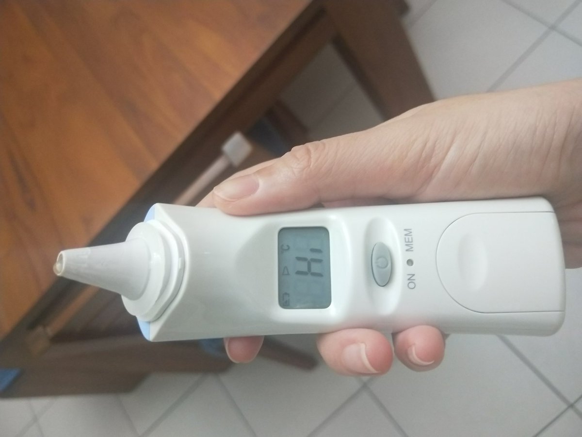 bbarbar88's tweet photo. 耳聞槍跟我說HI 
睡覺去😷😷😷 https://t.co/3m2j3U3iEP