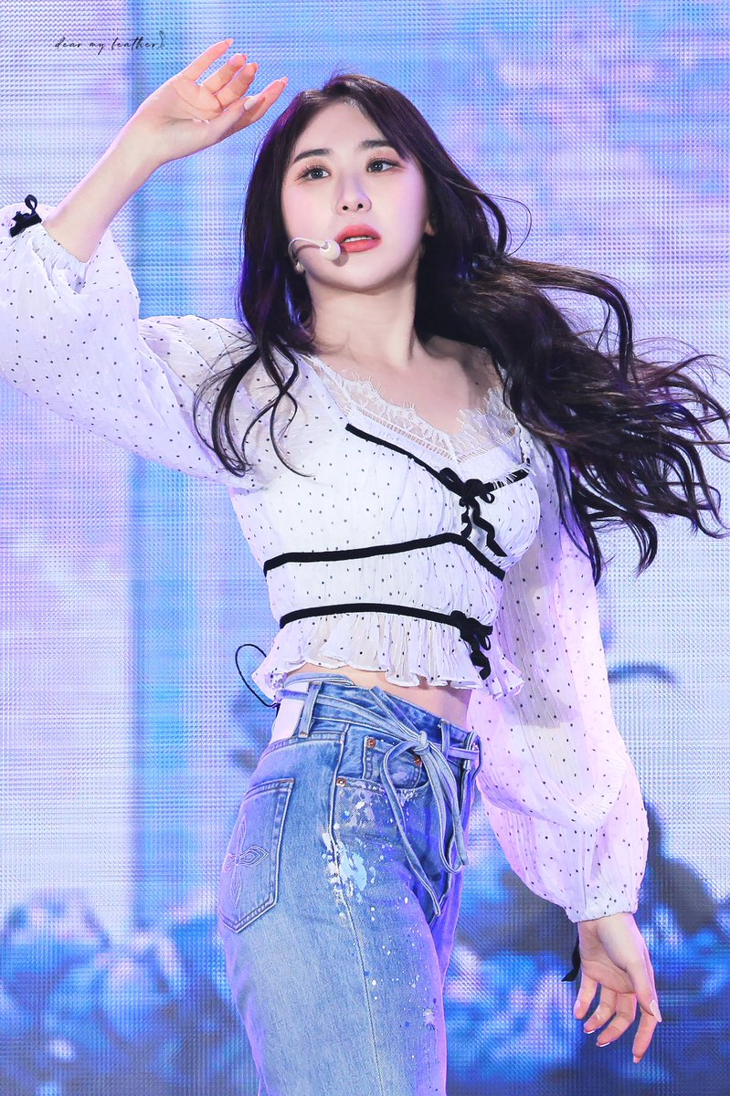 221018 THE SHOW

천사를 보고 온 날😇🤍

#이채연 #LEECHAEYEON