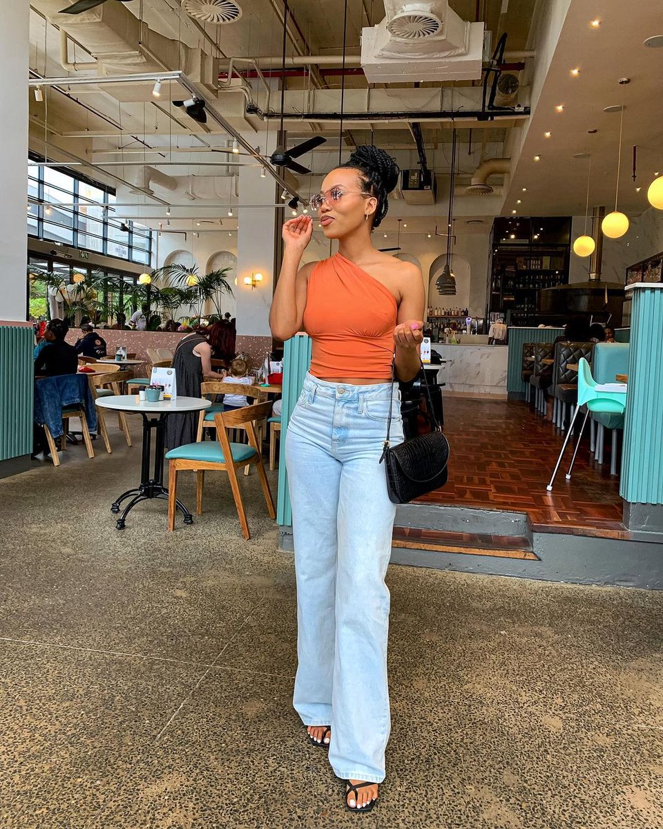 superbalist's tweet photo. "🍊 the new black…." Pheladi
Shop now --> https://t.co/i07cc2DYqB
#superbme https://t.co/RKdIeBeX3g