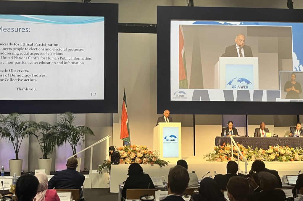 Election Commissioner of India Shri Anup Chandra Pandey today addressed an International Conference on ‘Safeguarding Election Management Bodies in the Age of Global Democratic Recession‘ organized by @IECSouthAfrica at Capetown,South Africa on sidelines of 5th GA of AWEB #AWEBGA5