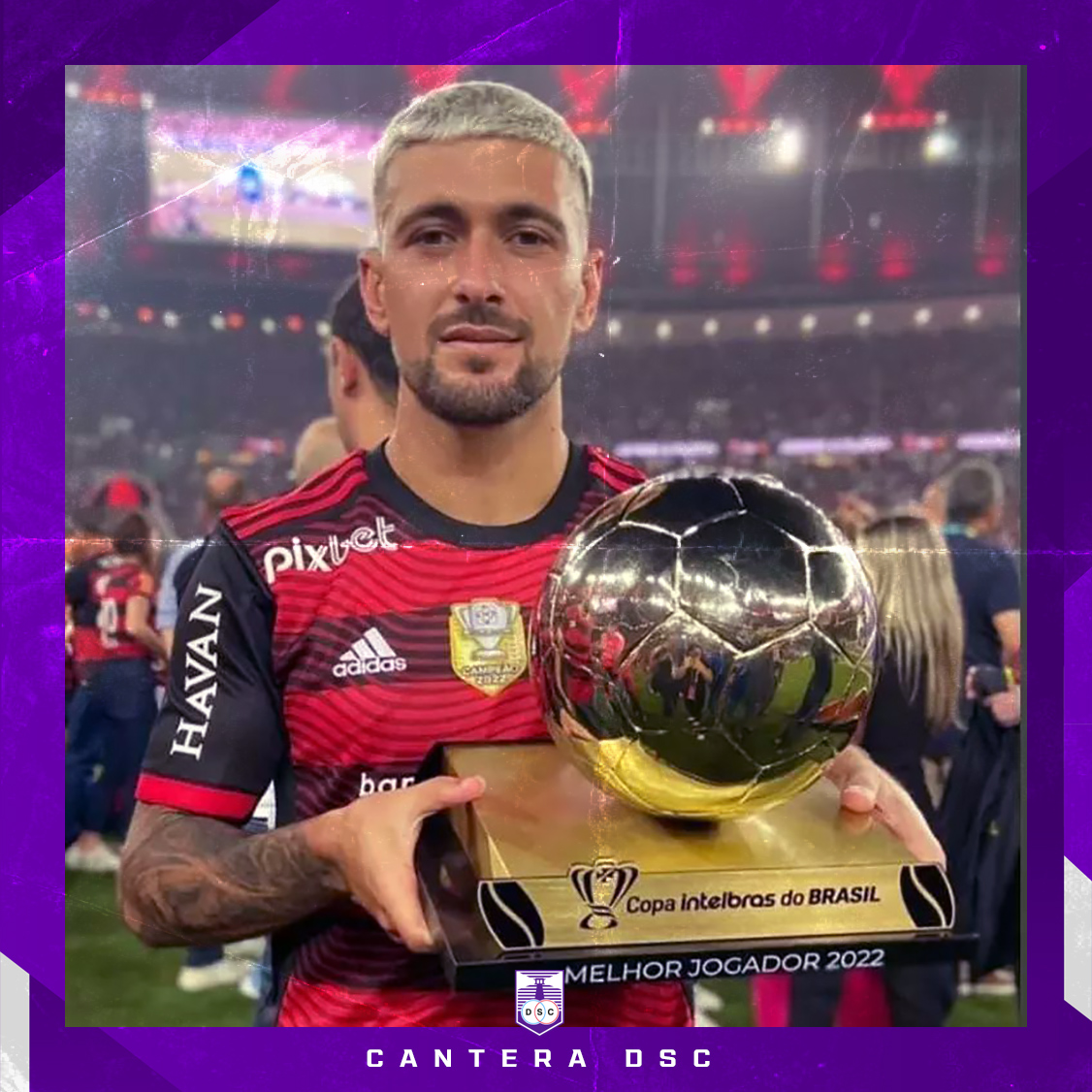 DefensorSp's tweet photo. Luego de una nueva copa con @Flamengo , Giorgian de Arrascaeta fue galardonado con el Balón de Oro como el mejor jugador de @CopadoBrasil 

¡𝐂𝐫𝐚𝐜𝐤 𝐝𝐞 𝐜𝐫𝐚𝐜𝐤𝐬 @GiorgiandeA!

Orgullo de Defensor Sporting.
Formado en la #CanteraDSC 🟣 https://t.co/mjFYvTHbtN