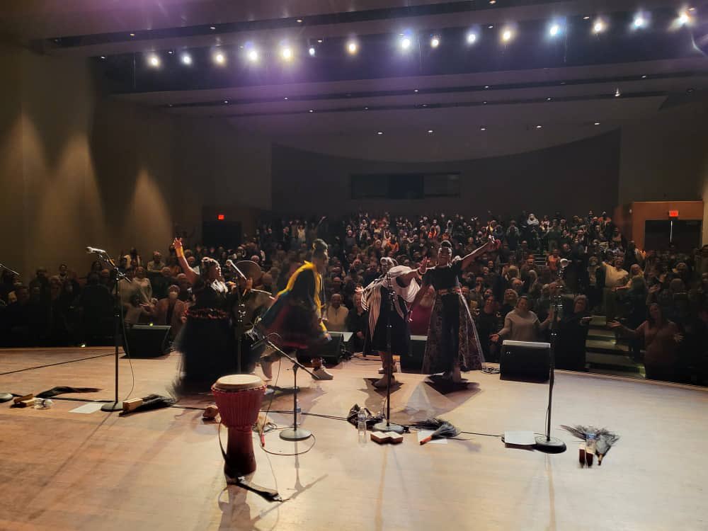 nobuntumusic's tweet photo. ….about last night 🤪🫣
We had great time at the Dennos Museum Center in Traverse City, Michigan  and it was a full house 🤗. Thank you for the love and support. Those who missed the show yesterday let’s make a date tonight 😉
#NobuntuTour ❤️‍🔥🔥
#ObabesBembube to the world 🌍😎 https://t.co/fHmrMHp4Sv